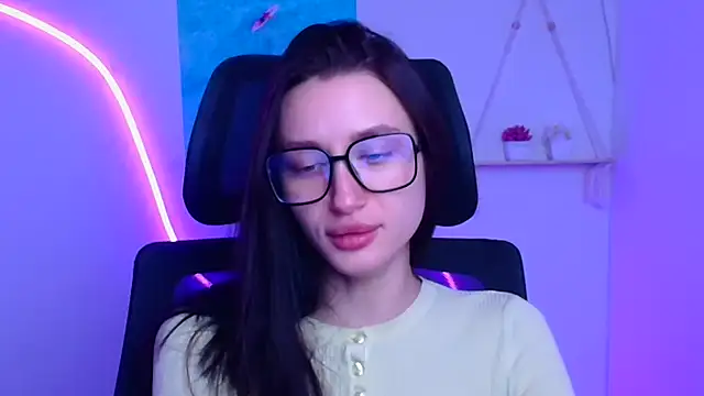 Stella XO online show from 12-21-25, 06:31