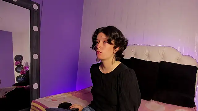 CoralAndOcean  online show from 12-04-25, 12:47