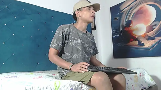 crissex3 online show from 04-18-26, 01:26