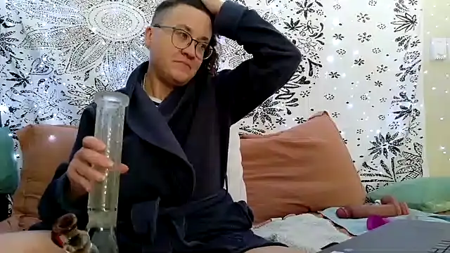 sareberr420 online show from 02-08-26, 03:26