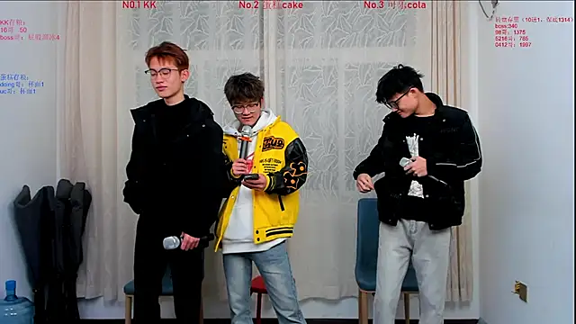 Delicious-boys-001 online show from 11-25-25, 10:26