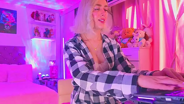 MadamBarbiee online show from 12-13-25, 09:20