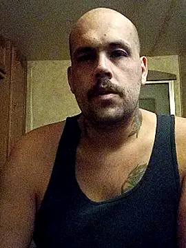 Snapshot of BigriskDaddy92 chatting on 11-23-25, 12:27 BigriskDaddy92 online show from 11-23-25, 12:27