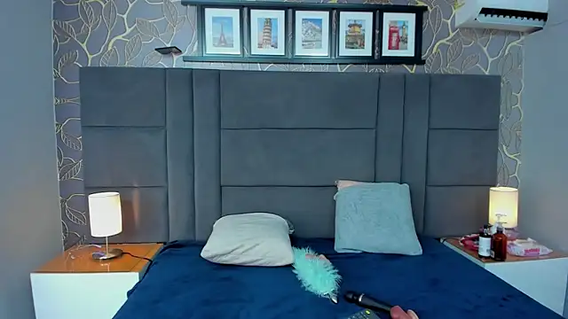 monserrat cutte online show from 12-18-25, 03:56