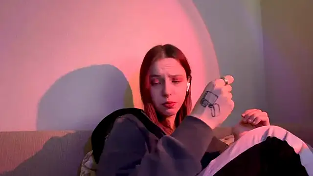 LulyClouds online show from 11-21-25, 09:08