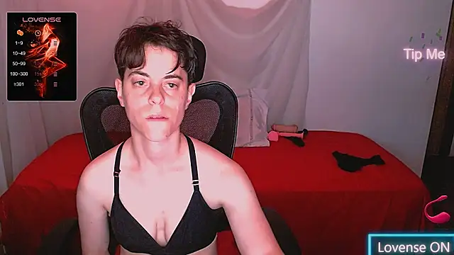 yuyitohairy online show from 11-30-25, 01:20