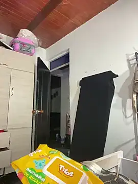 Annaa Hott online show from 12-04-25, 07:06