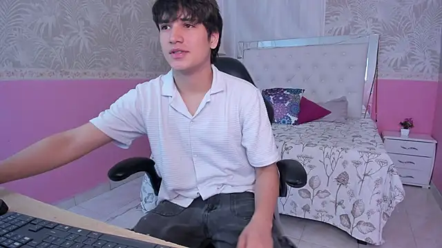 JakeSummer  online show from 11-25-25, 01:44