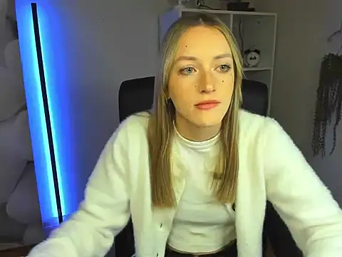 EvelynBlond online show from 11-26-25, 06:25