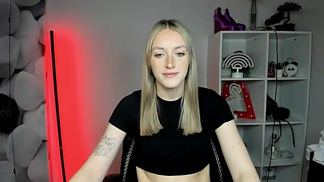 EvelynBlond online show from 02-09-26, 01:37