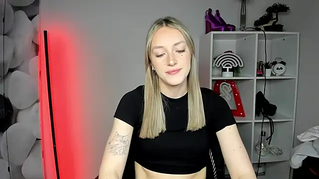 EvelynBlond online show from 02-16-26, 06:42