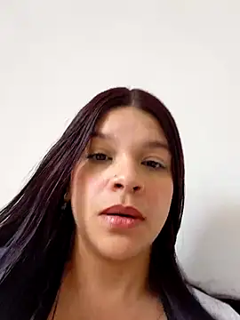 Layla-daring online show from 07-18-26, 05:17