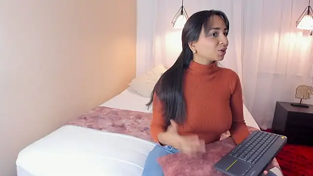 MiaRosy ValentinoRussel online show from 11-27-25, 07:49