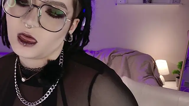 Snapshot of olonho_estel chatting on 04-21-26, 11:40 olonho estel online show from 04-21-26, 11:40