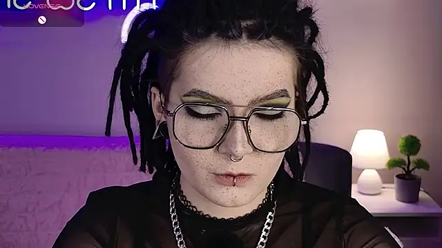 Snapshot of olonho_estel chatting on 04-23-26, 12:45 olonho estel online show from 04-23-26, 12:45