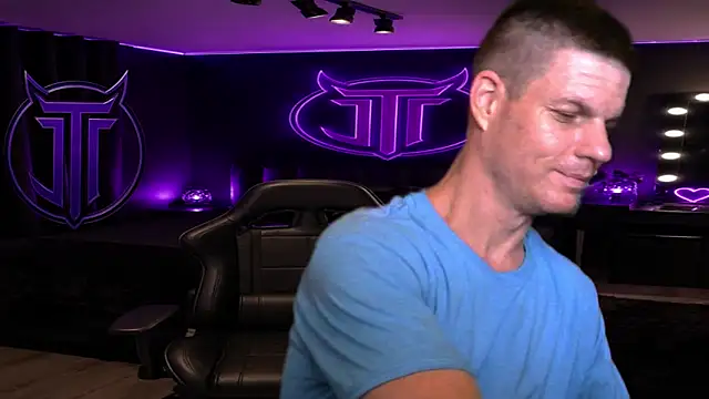 Snapshot of JockNThirsty chatting on 06-01-26, 03:36 JockNThirsty online show from 06-01-26, 03:36