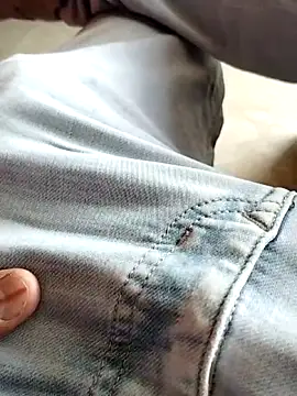 Roy   121 online show from 04-17-26, 04:48