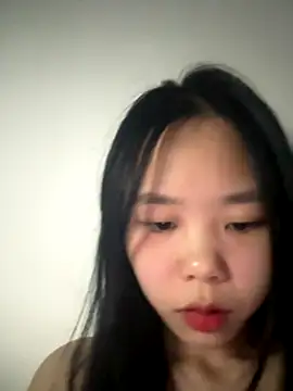 Snapshot of Kiee-lee chatting on 11-26-25, 02:18 Kiee-lee online show from 11-26-25, 02:18