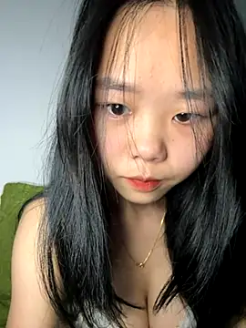 Snapshot of Kiee-lee chatting on 11-27-25, 02:19 Kiee-lee online show from 11-27-25, 02:19