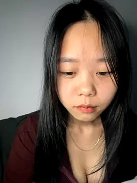 Snapshot of Kiee-lee chatting on 11-29-25, 03:59 Kiee-lee online show from 11-29-25, 03:59