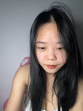 Snapshot of Kiee-lee chatting on 11-30-25, 01:26 Kiee-lee online show from 11-30-25, 01:26