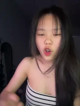 Kiee-lee online show from 04-07-26, 01:33