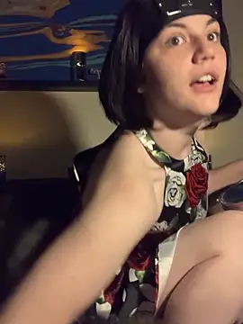 Kora Kat online show from 12-15-25, 12:48