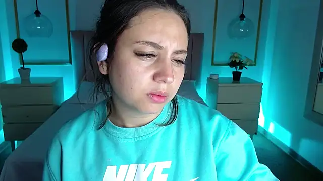 Alice Sinclair  online show from 01-09-26, 12:52