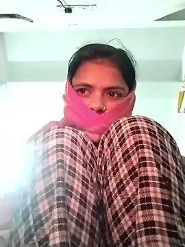 Snapshot of Rani-lazo chatting on 01-08-26, 05:32 Rani-lazo online show from 01-08-26, 05:32