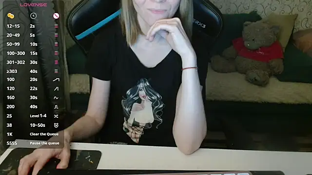   Katherine    online show from 12-03-25, 03:21