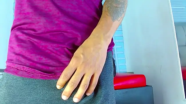 Hot Latino x online show from 03-14-26, 12:43