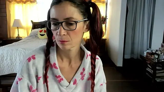 Charlotte-Willson online show from 03-11-26, 09:54