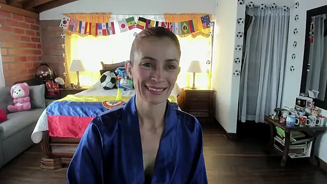 Snapshot of Charlotte-Willson chatting on 07-03-26, 04:02 Charlotte-Willson online show from 07-03-26, 04:02