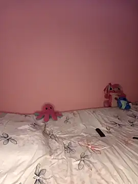 Snapshot of Venus2357 chatting on 12-04-25, 01:15 Venus2357 online show from 12-04-25, 01:15