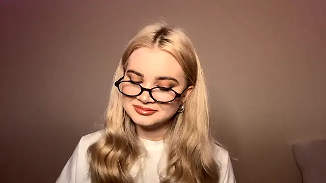 KarissaBoisse online show from 11-28-25, 05:48