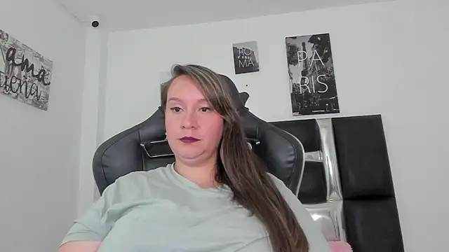 Sophiie Rouse  online show from 12-02-25, 07:09