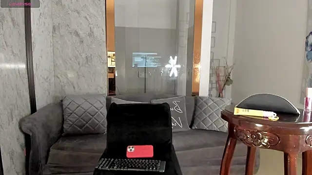 MafeArias23 online show from 03-24-26, 09:20