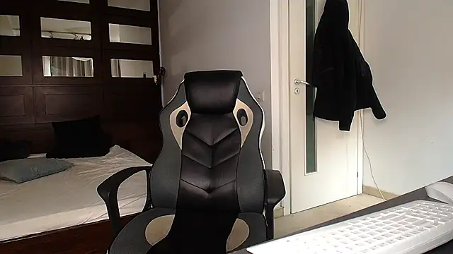 ElijahThorne online show from 02-20-26, 08:05