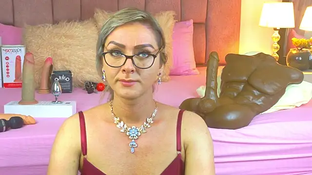 Lunitaa Diva online show from 06-03-26, 07:41