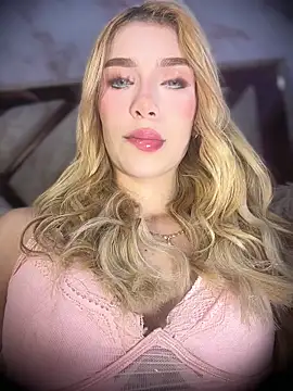 valeryfox   online show from 03-25-26, 11:55