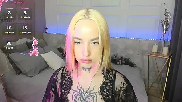 MarquiseMuse online show from 12-21-25, 05:58