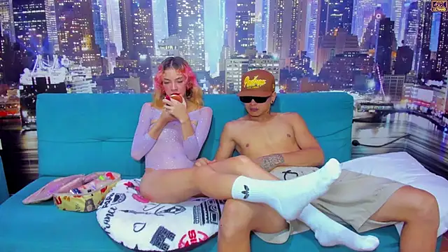 Snapshot of play_hard66 chatting on 05-12-26, 02:41 play hard66 online show from 05-12-26, 02:41