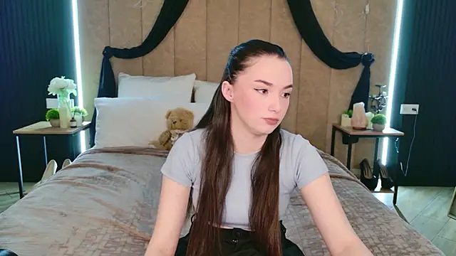 Amber Bond online show from 02-03-26, 06:40