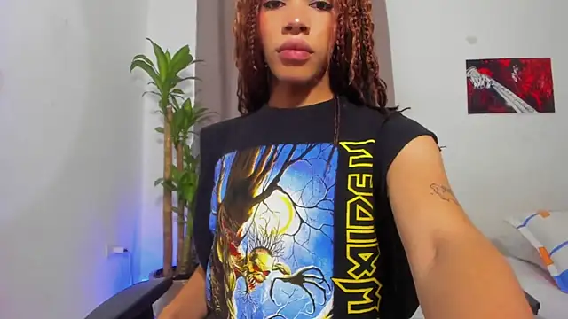 Catty Noir online show from 12-04-25, 07:55