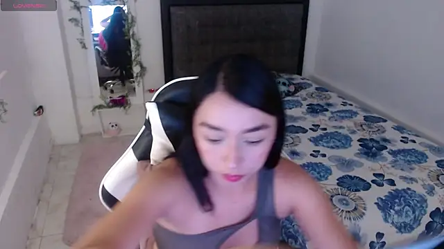 Ariel Laurentt online show from 07-18-26, 03:44