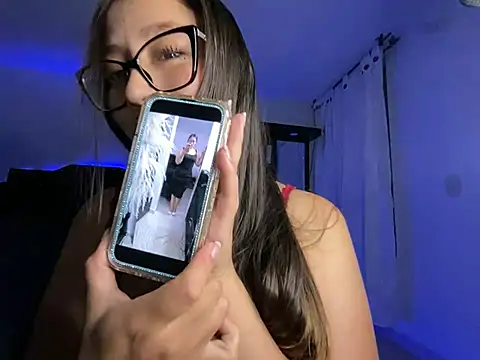 LyaRose online show from 01-15-26, 02:27