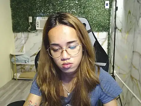 imadriana12 online show from 11-26-25, 06:14