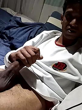 Gzinho69ik online show from 06-19-26, 02:05