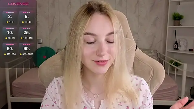 Shy Polly online show from 06-23-26, 12:08