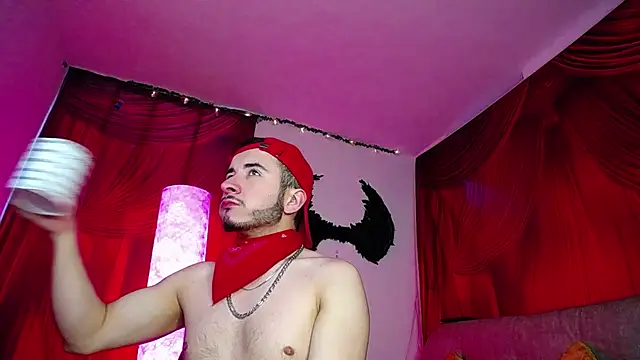 Snapshot of Noha_Lux01 chatting on 11-25-25, 01:11 Noha Lux01 online show from 11-25-25, 01:11